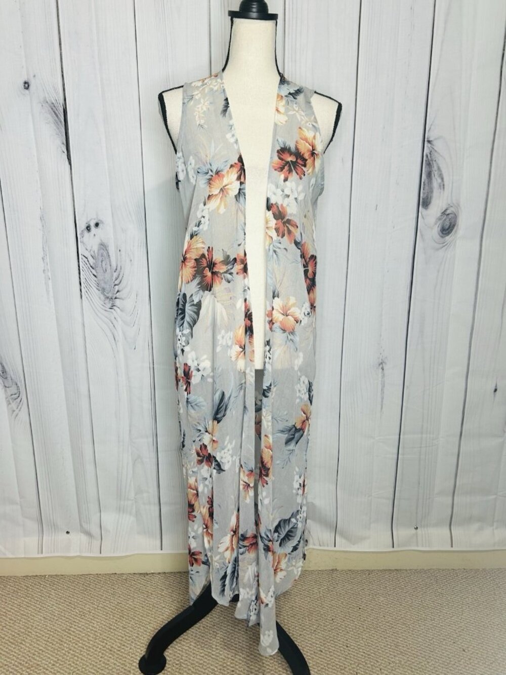 143 Story by Line Up Sz S Floral Semi Sheer Floral Sleeveless Duster Vest